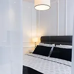 Luxury Arc דירה